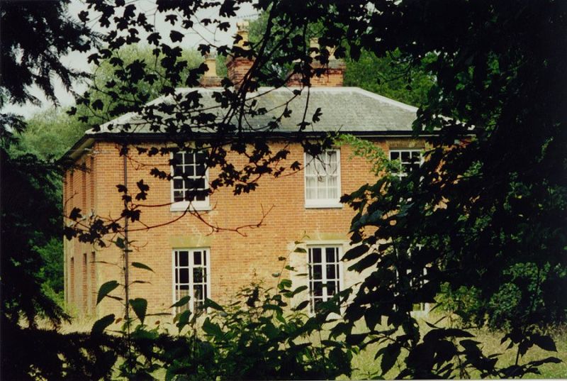 File:Cratfield Vicarage.jpg